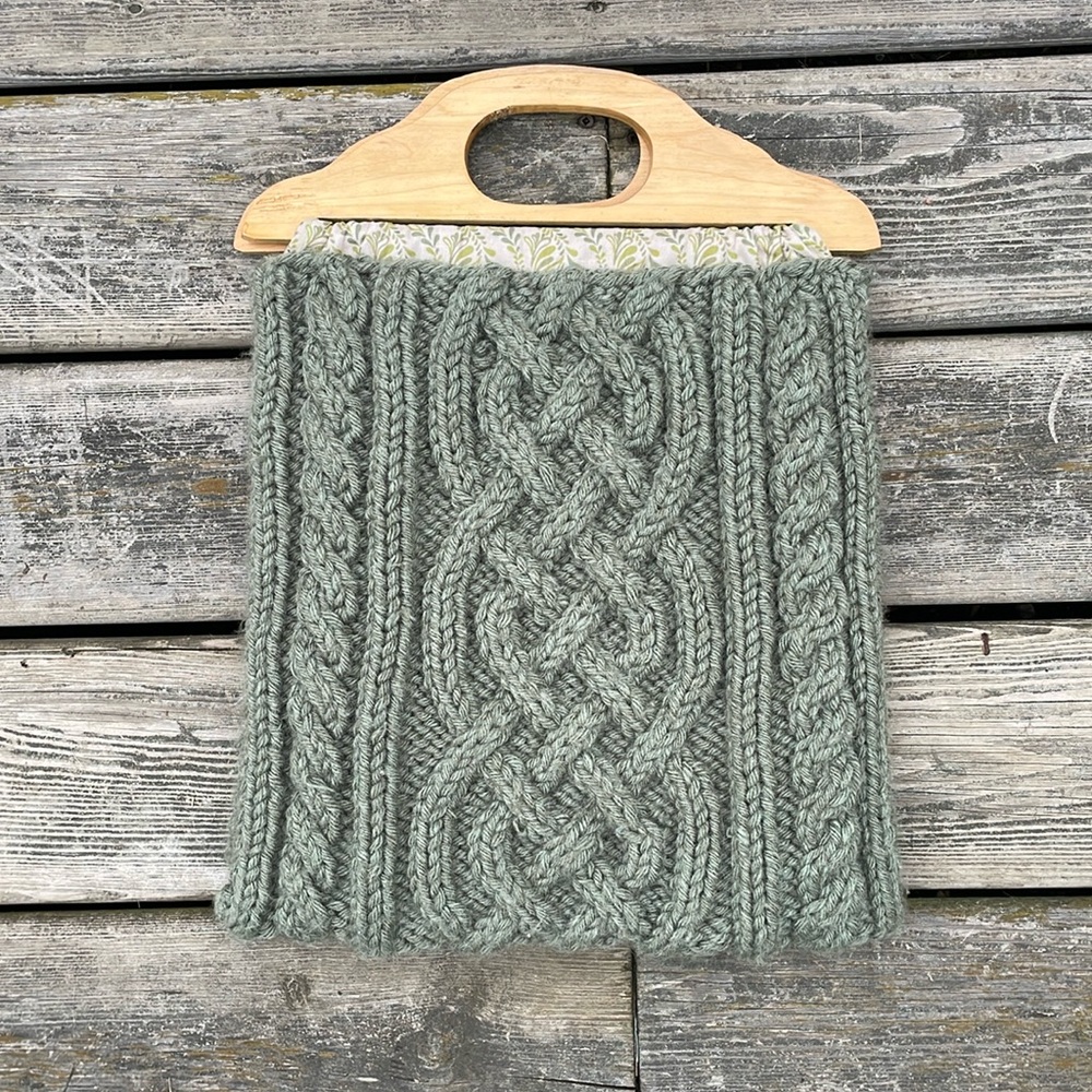 Stunning Vintage Handmade Celtic Cable HandBag